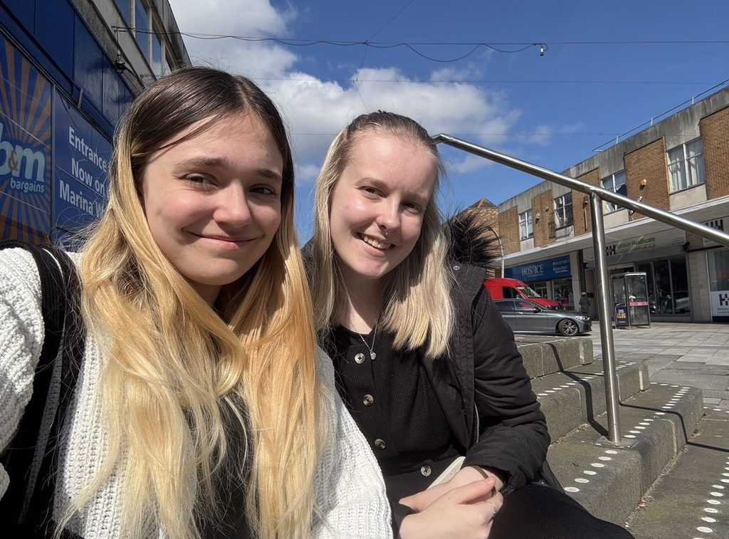Jaime and Becca taking a selfie together.